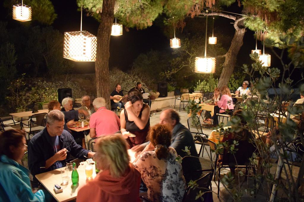 Porfyrousa Traditional Hotel Milopotamos  Екстер'єр фото