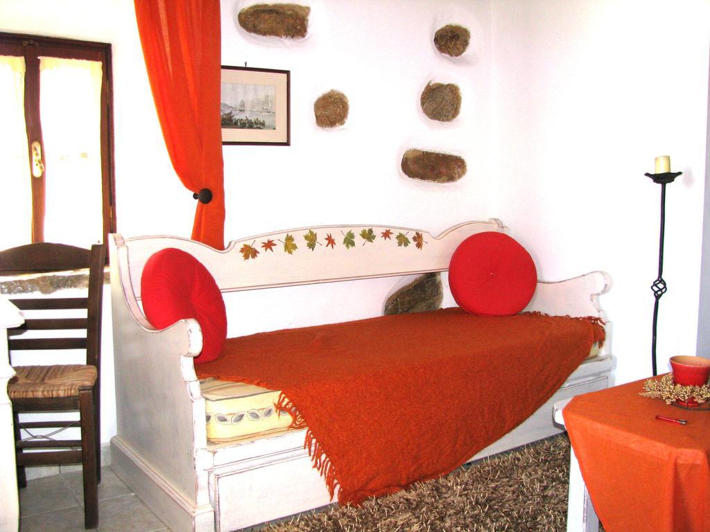 Porfyrousa Traditional Hotel Milopotamos  Екстер'єр фото