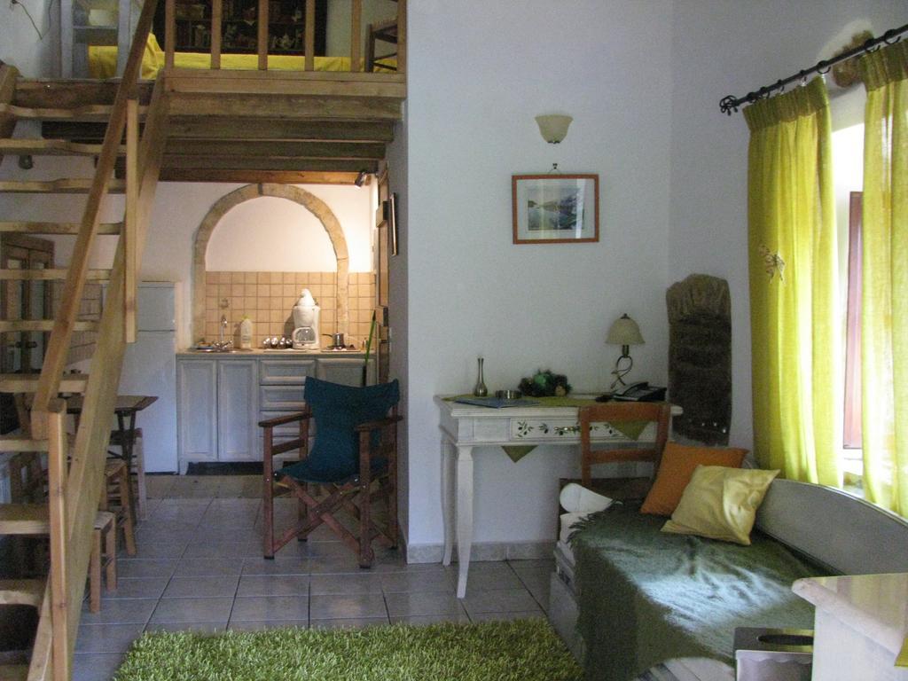 Porfyrousa Traditional Hotel Milopotamos  Екстер'єр фото